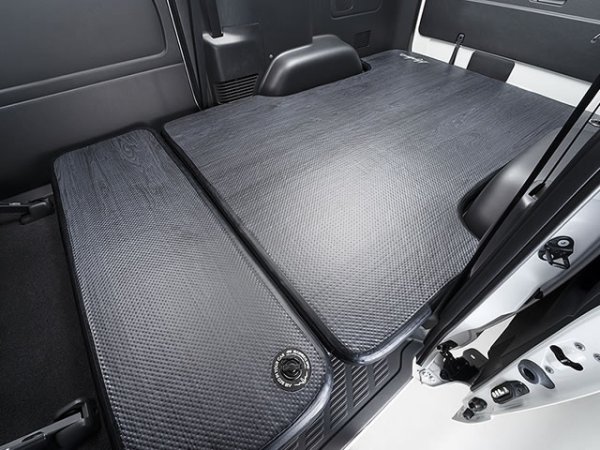 画像2: マルビーレ (MAULBEERE)☆かんたん車中泊ベッドキット 黒木目 【OA012-01-02】 H200系 ハイエース専用設計 【お取り寄せ商品】【同梱発送不可】 (2)